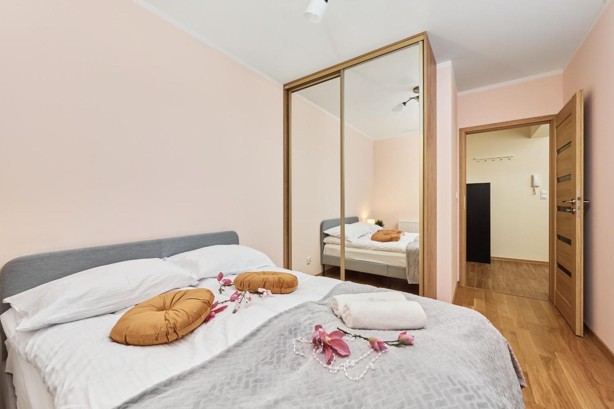 Wroclaw Rose Apartments By Noclegi Renters Exterior foto